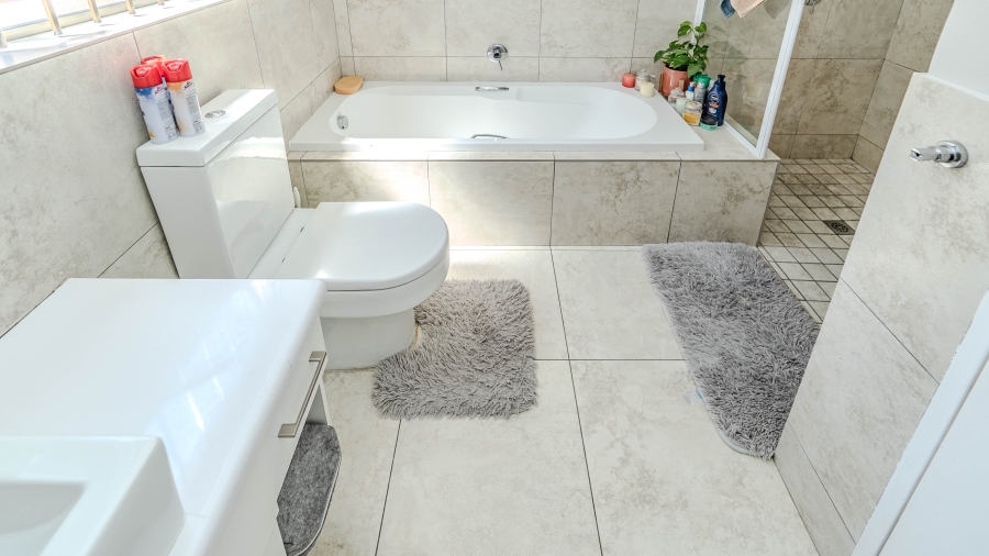 3 Bedroom Property for Sale in Normandie Western Cape